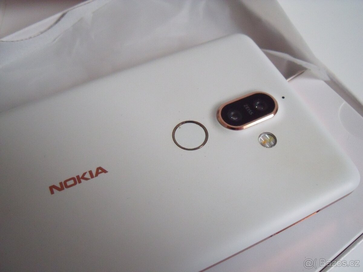 NOKIA 7 Plus (balení) - 7