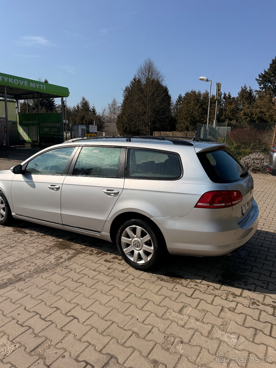 Volkswagen Passat 2012 | 2.0 TDI 103 kW | - 7