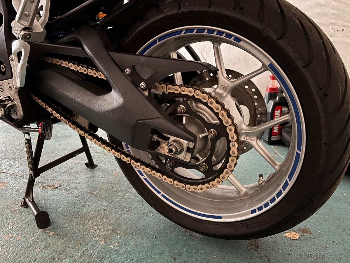 Triumph Tiger 1050 - 7