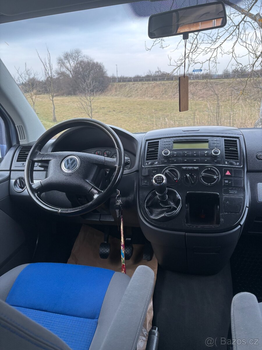 Volkswagen Multivan T5 2.5 TDi , 96 kW - 7