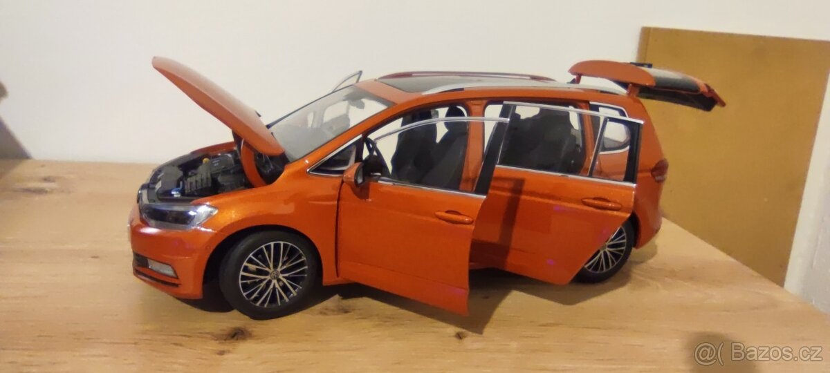 VW Touran 1:18 - 7