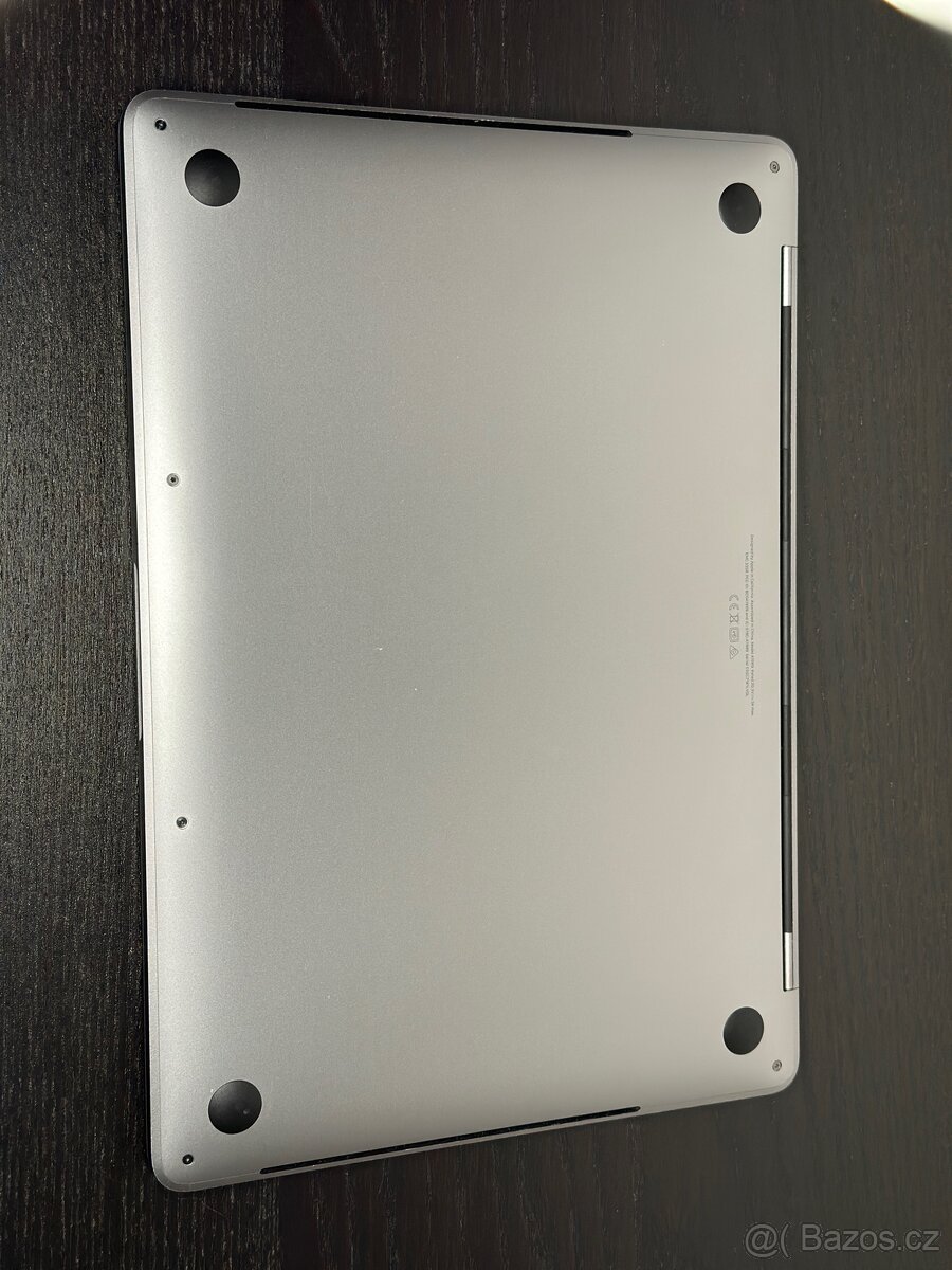 MacBook Pro 13” 2019 (Intel i7, 16 GB RAM, 1 TB SSD) - 7