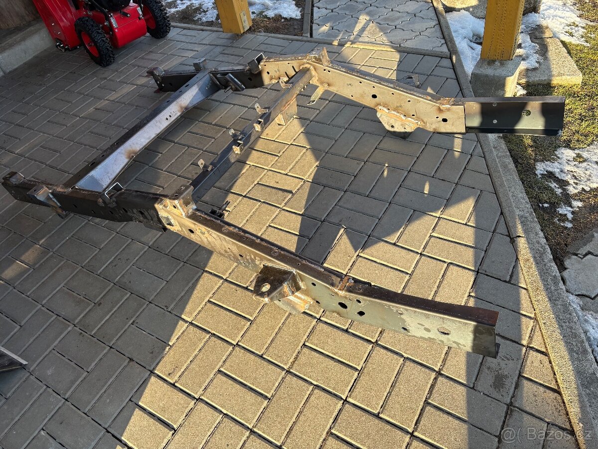 L200 Rám / Šasi polka rámu - 7