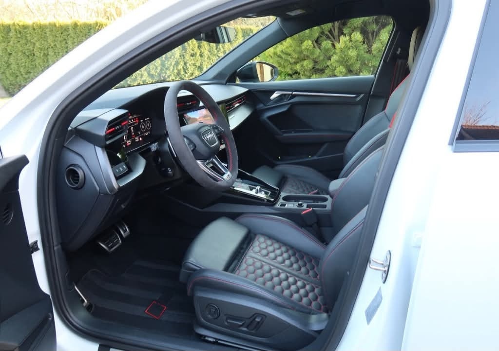Audi RS3 Quattro - 7