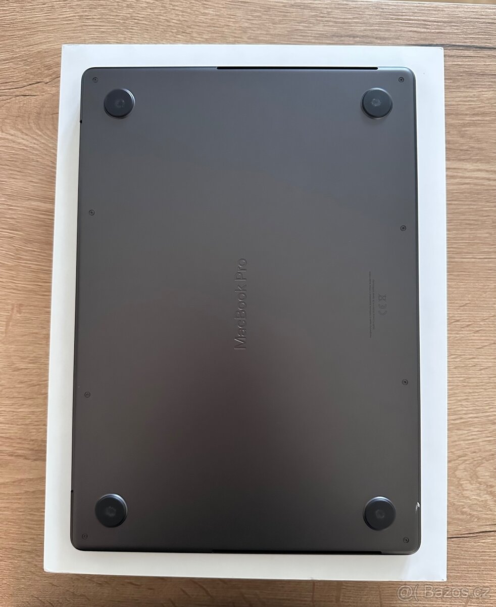 MacBook Pro 14” 2025 - 7