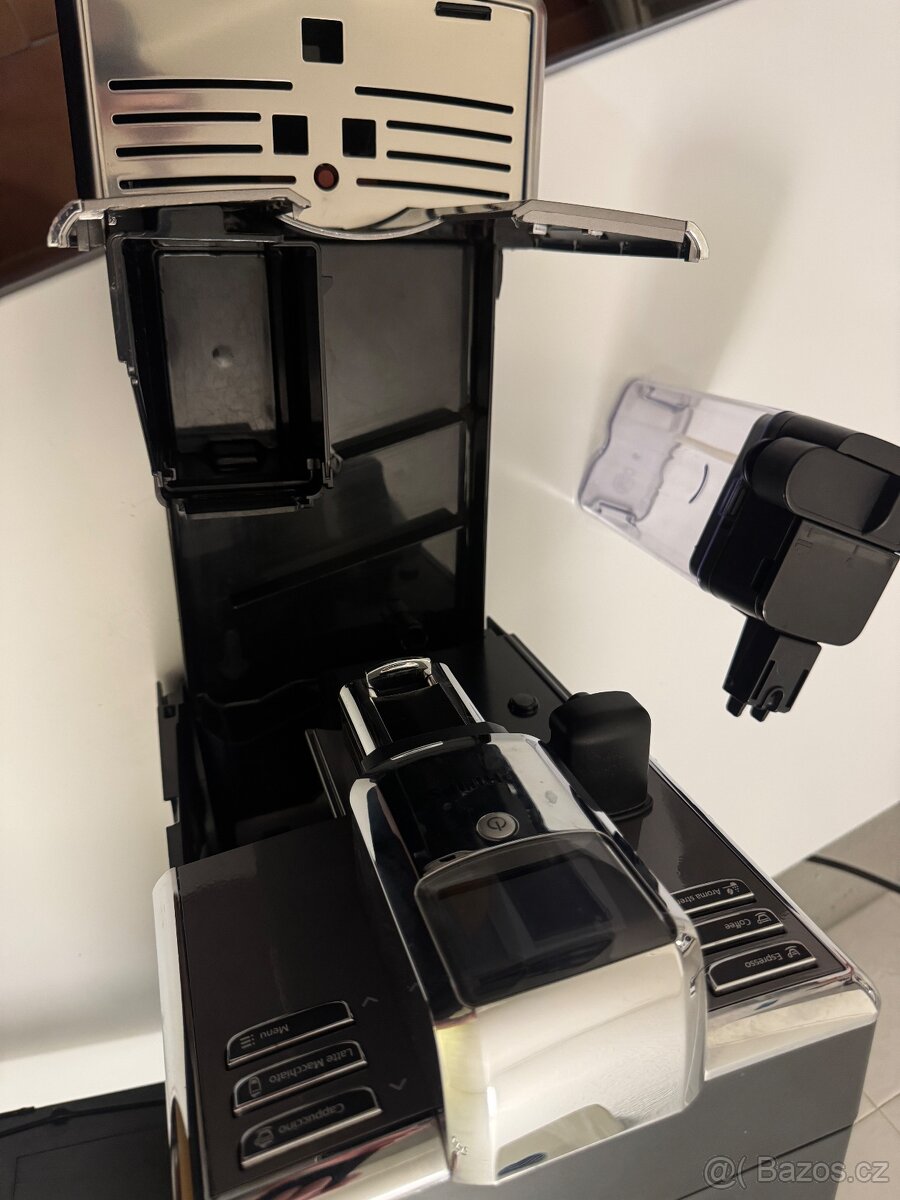 Prodáno automatický kávovar Philips EP 5364 - Serie 5000 - 7