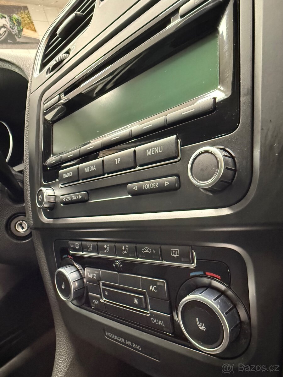 VŠ golf 2.0 TDi 103kw - 7