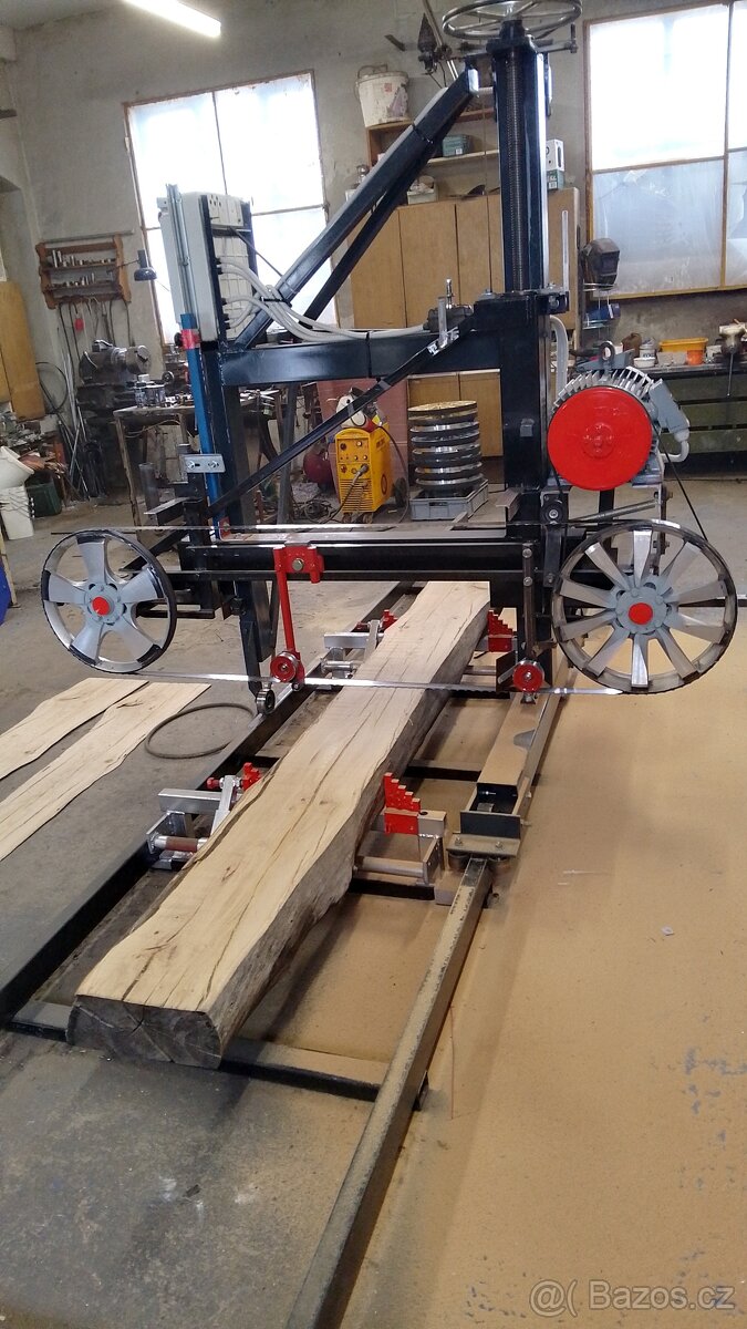 Kmenová pásová pila KPJ - 7