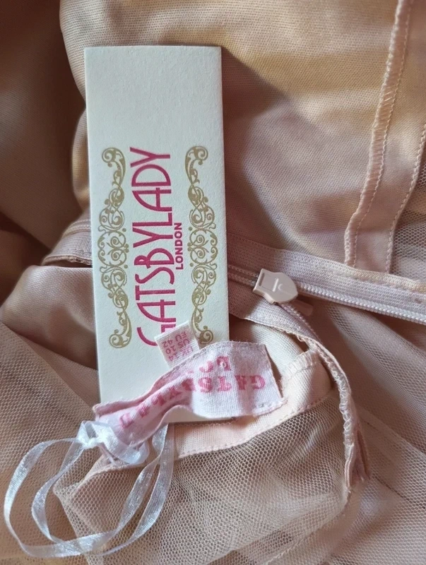 Dlouhé plesové šaty - 7