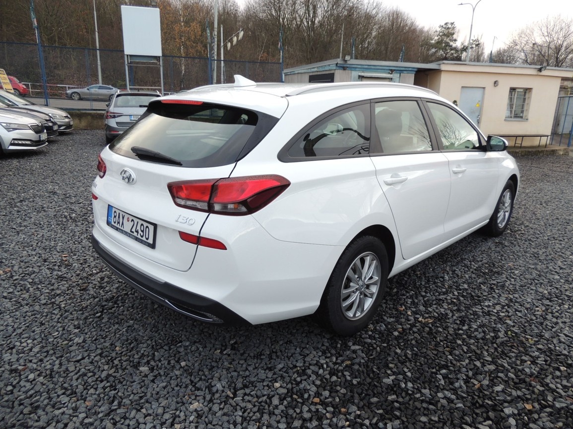 Hyundai i30 Combi,1.6CRDi,2021,97000km,ČR,1maj.-21%DPH - 7