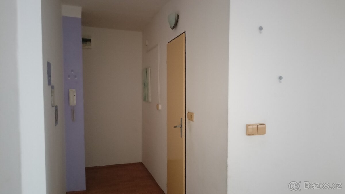 Pronájem bytu Lázně Bohdaneč 1+kk - 7