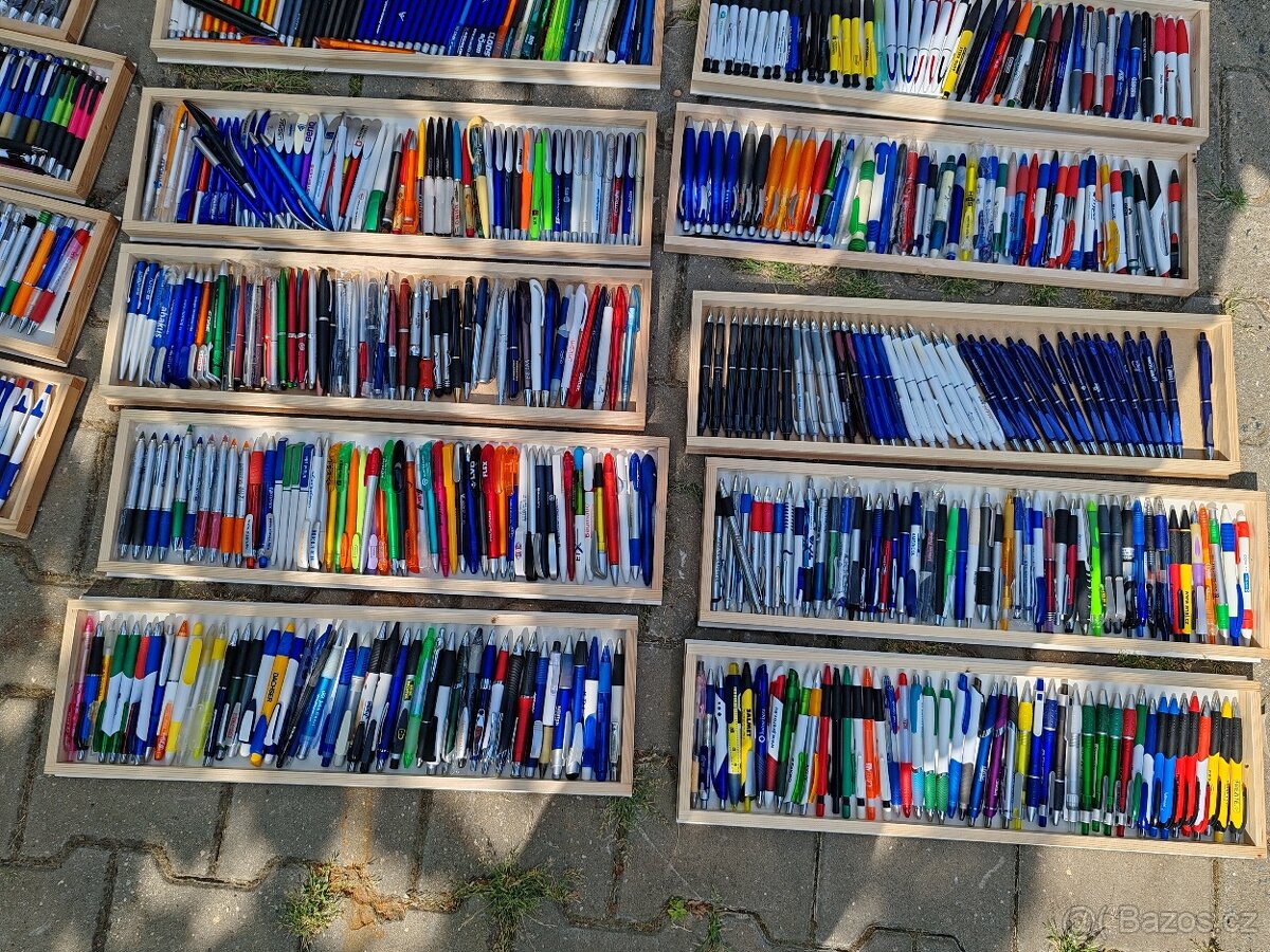 sbírka propisek, velká - obrovská - 7