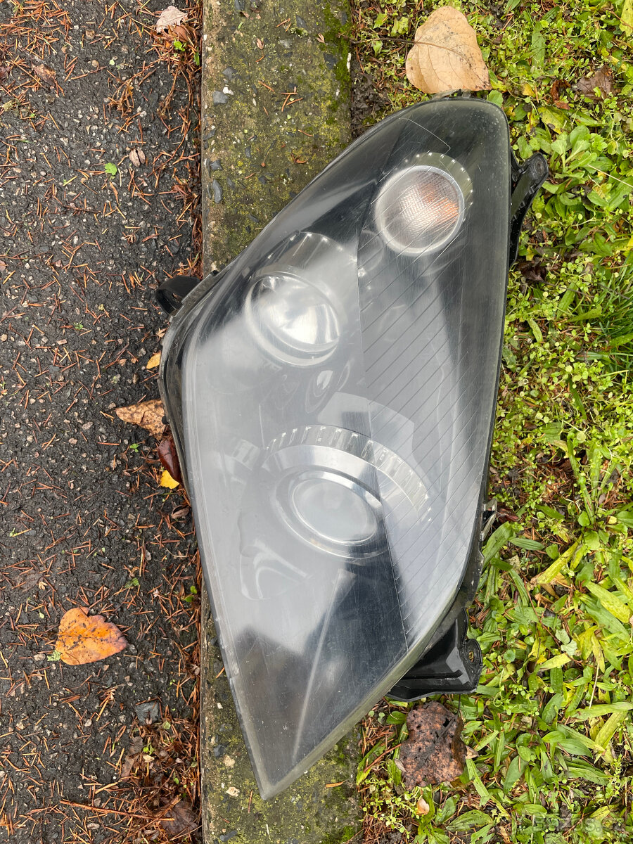 Opel Astra H bi-xenony - 7