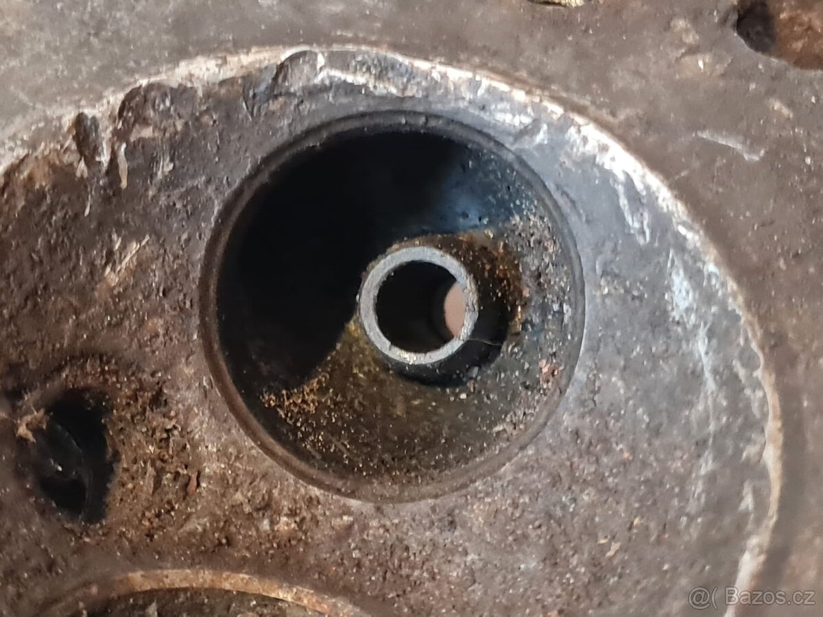 Zundapp KS600 hlava motoru - 7