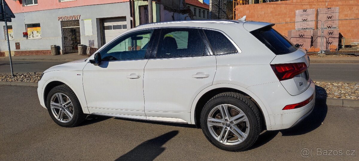 Prodám Audi Q5 - 7