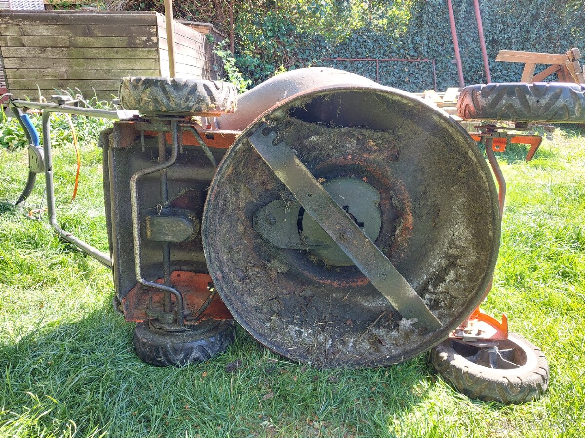 Sekačka Husqvarna - 7