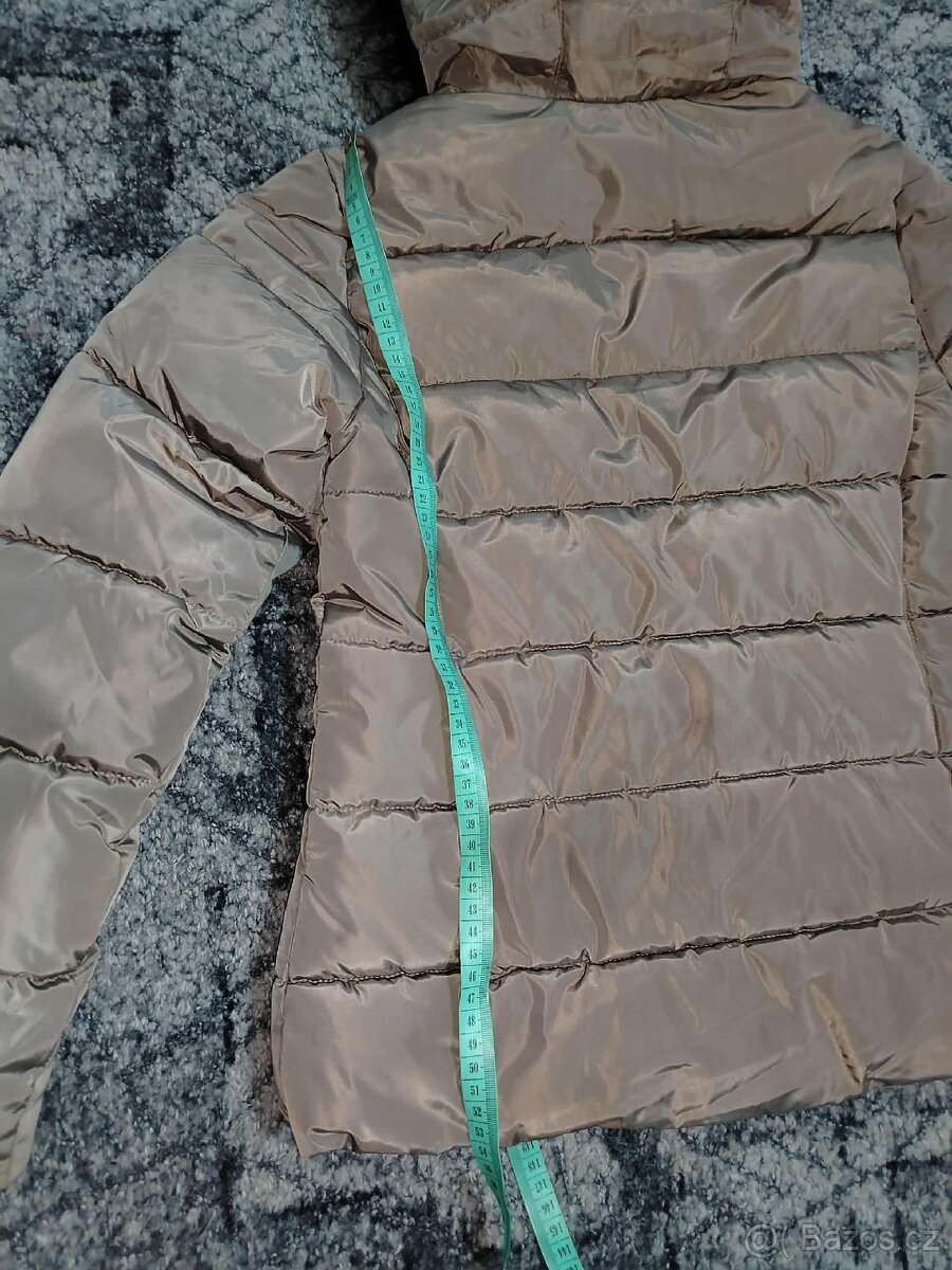 Prodám dívčí zimní bundu UNITED, vel. 146/152
. - 7