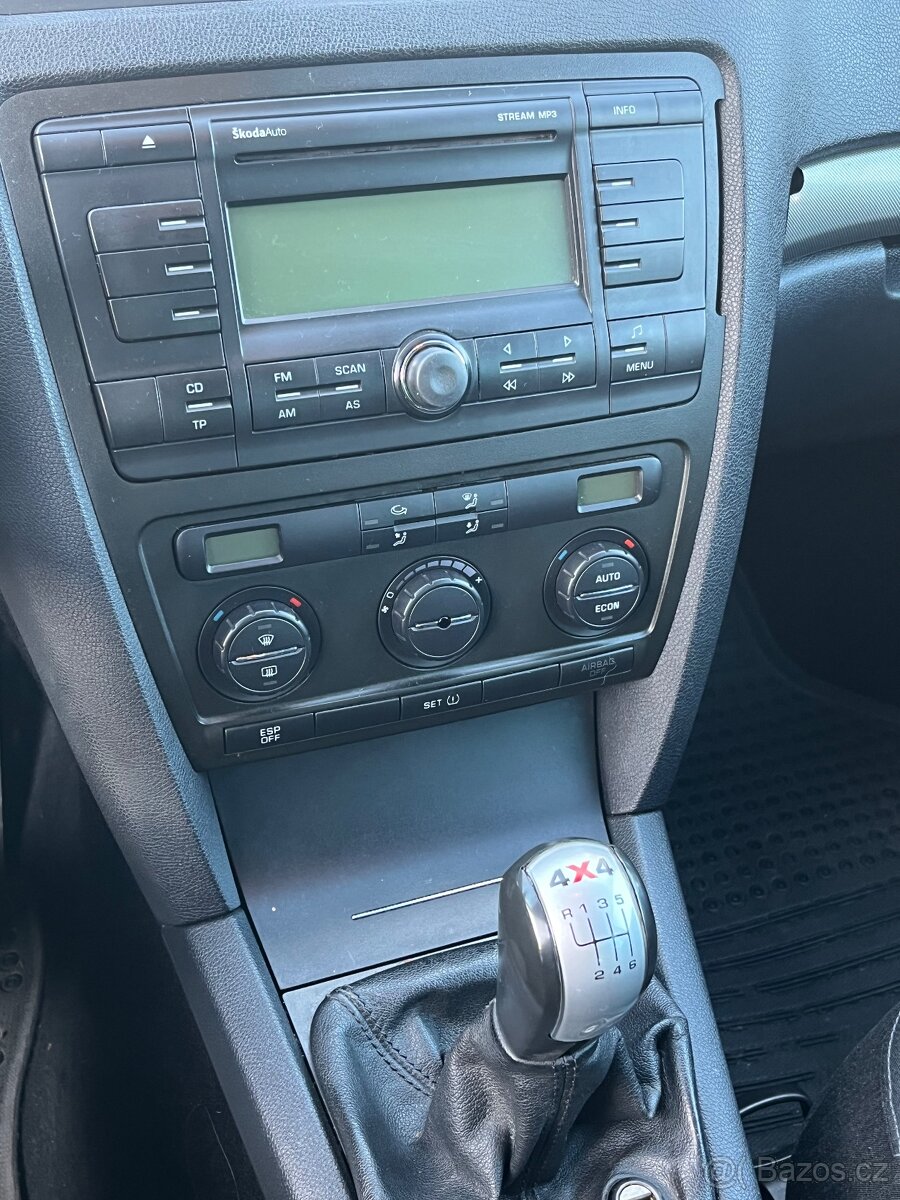 Octavia 2 - 1.9 TDi __ 4X4 __ - 7