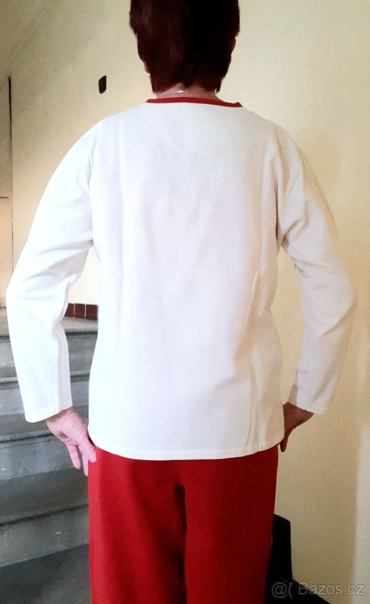 Relax oblečení / Teplé pyžamo se sobem - vel. L - 7