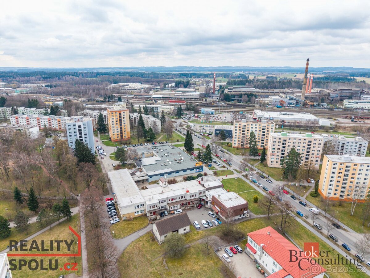 Prodej, komerční/obchodní prostory, 129 m2, Nádražní 2186/52 - 7