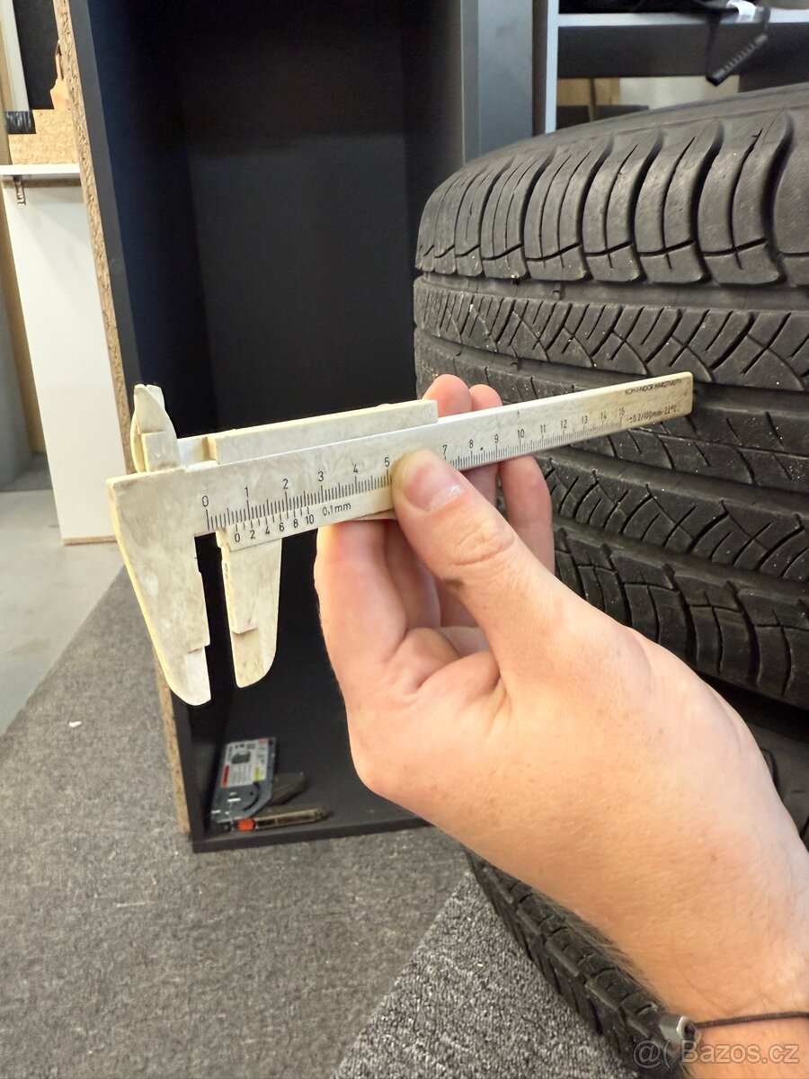 Originál disky + letní i zimní sada pneu - 7