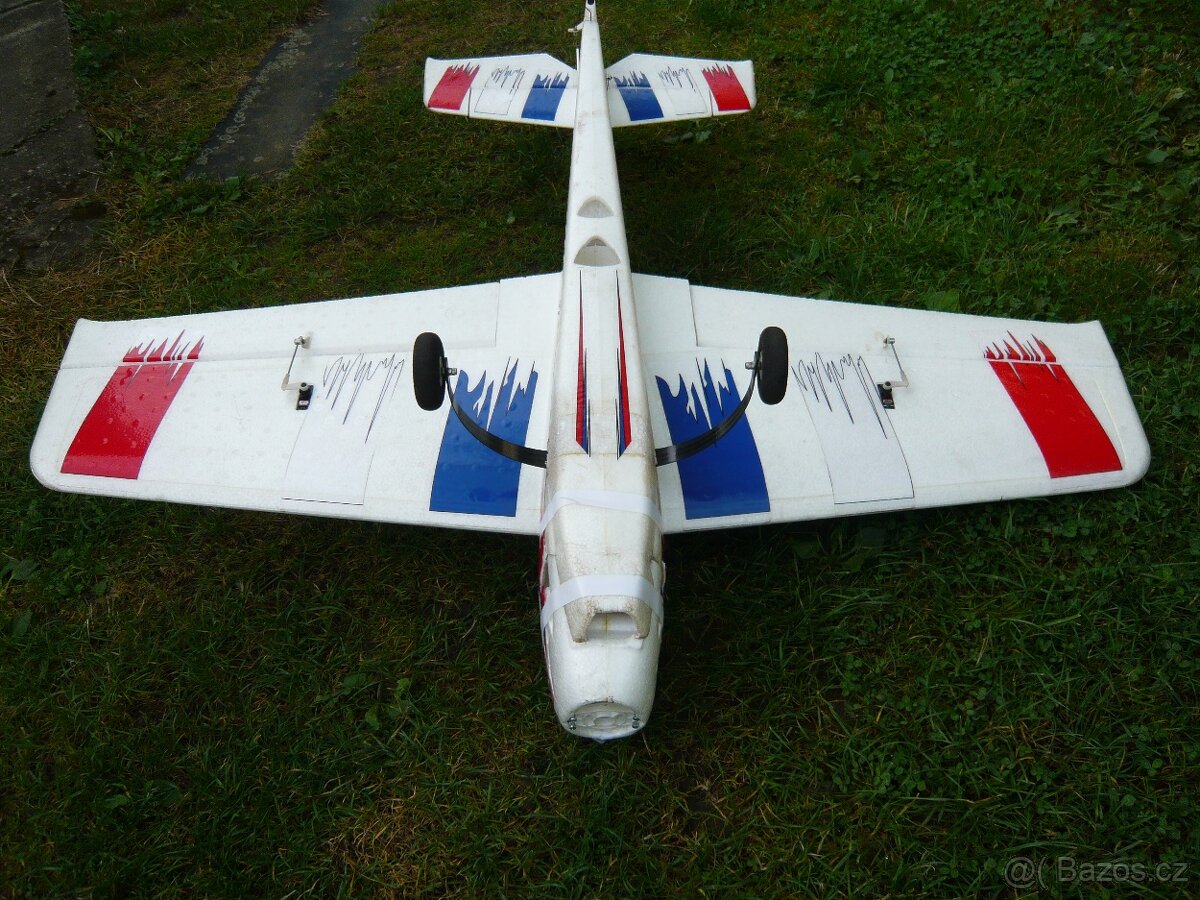 RC model letadla AcroMaster - 7