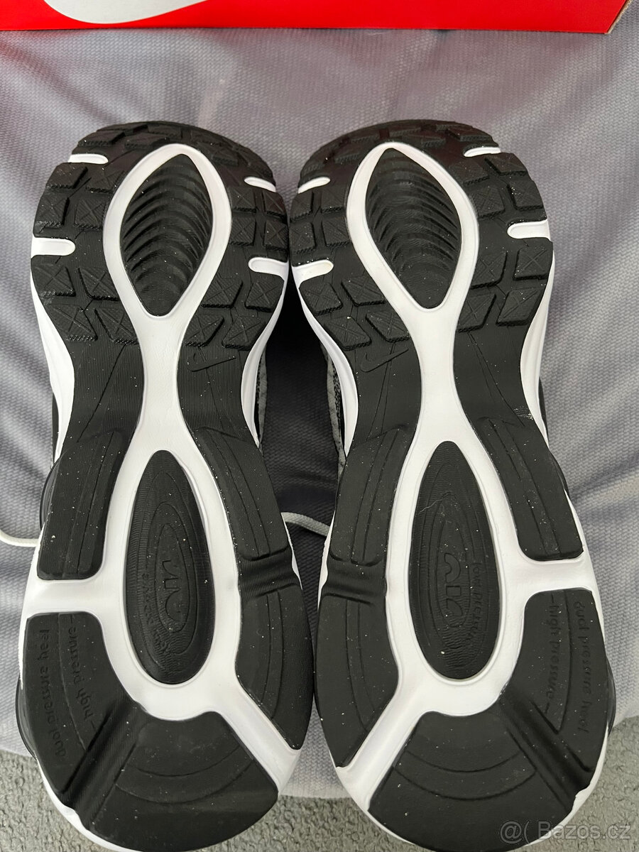 Nike Air Max TW - 7