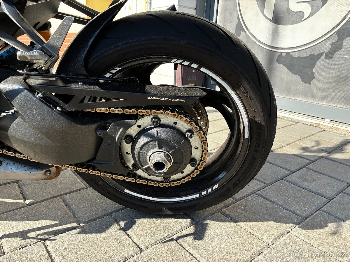 Honda CB1000R - 7