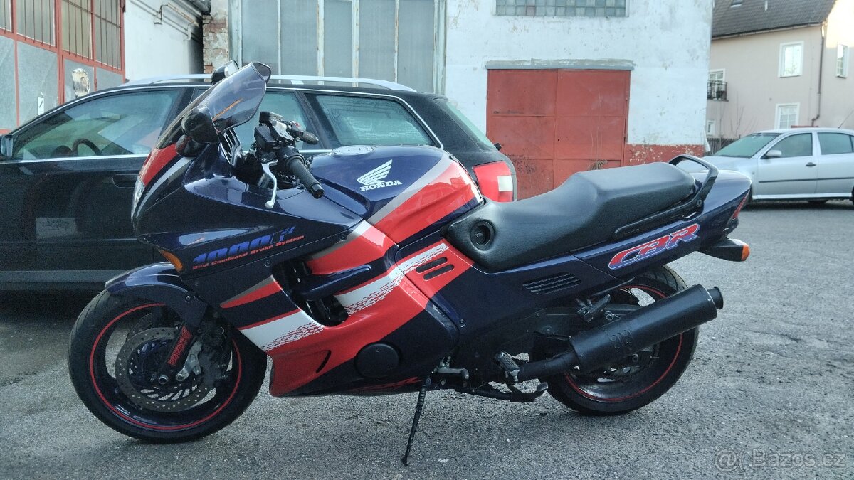 Prodám Honda cbr 1000 F Dual - 7