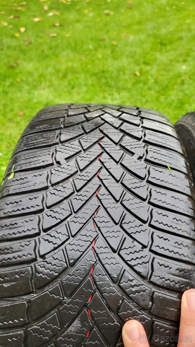 215/50/17 zimní pneu BRIDGESTONE - 7