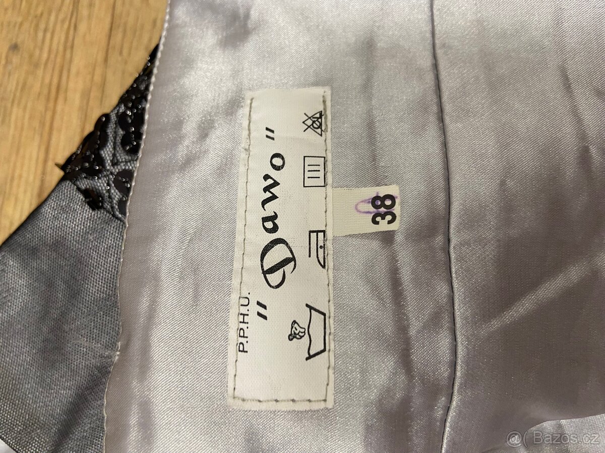 Šaty odhalené záda - 7