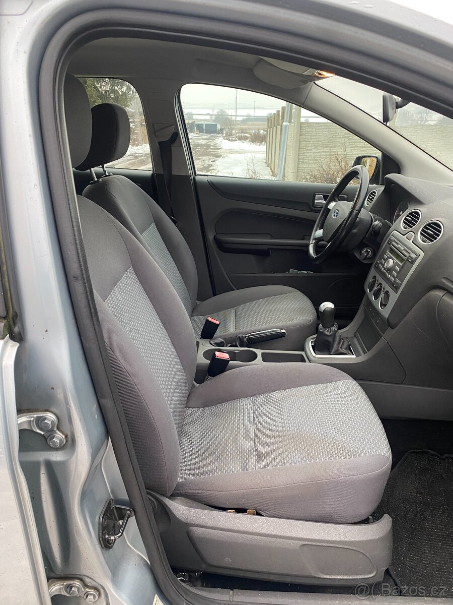 Ford Focus Combi 1,6 benzin 178000km najeto - 7
