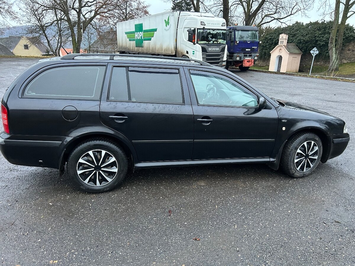 Škoda Octavia 1 - kombi benzin -LPG 1,6 - 7