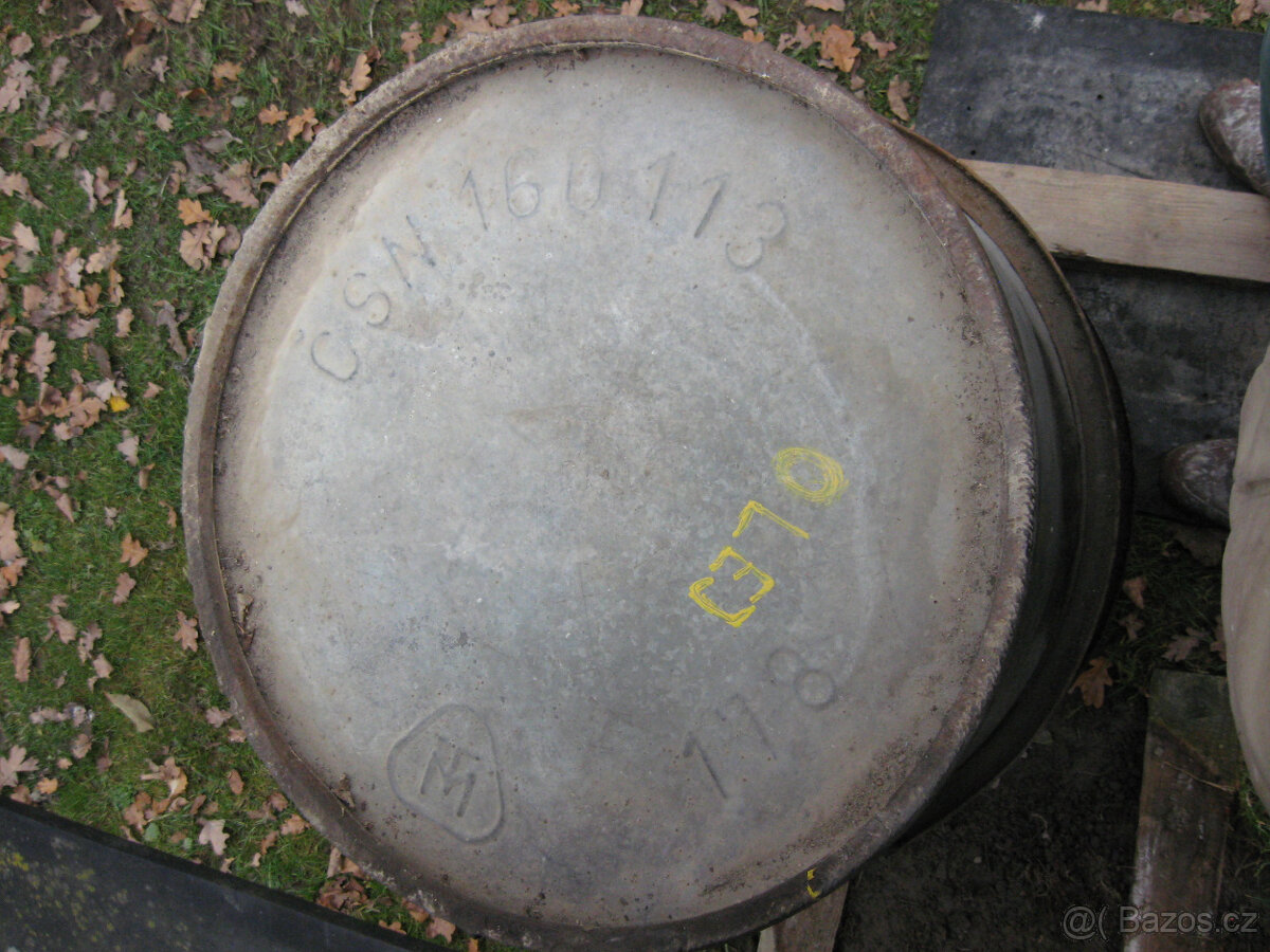 prodám sudy 200l , kanystry 60l - 7