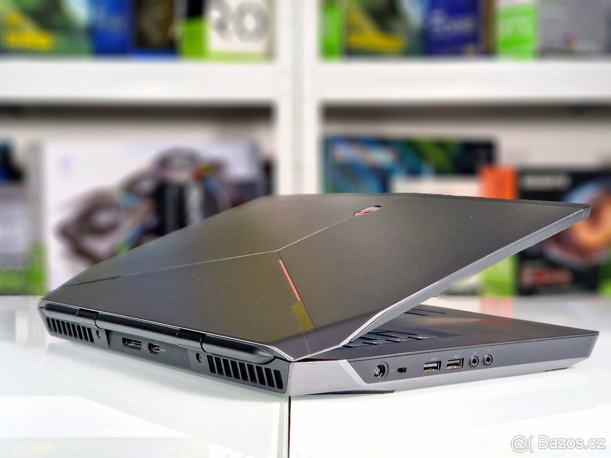 Herní notebook ALIENWARE I 4K UHD I GTX 980 8GB I Intel i7 - 7