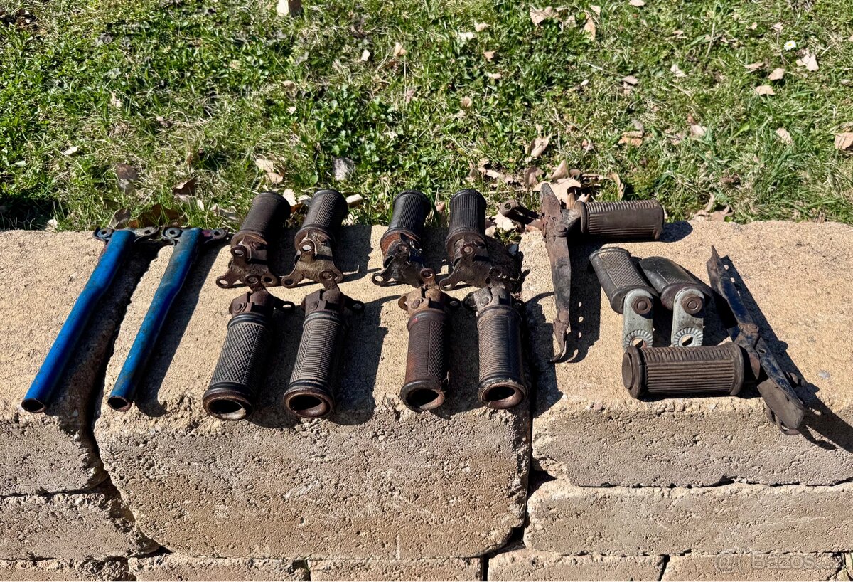 Jawa ČZ kývačka, ČZ - stupačky - 7