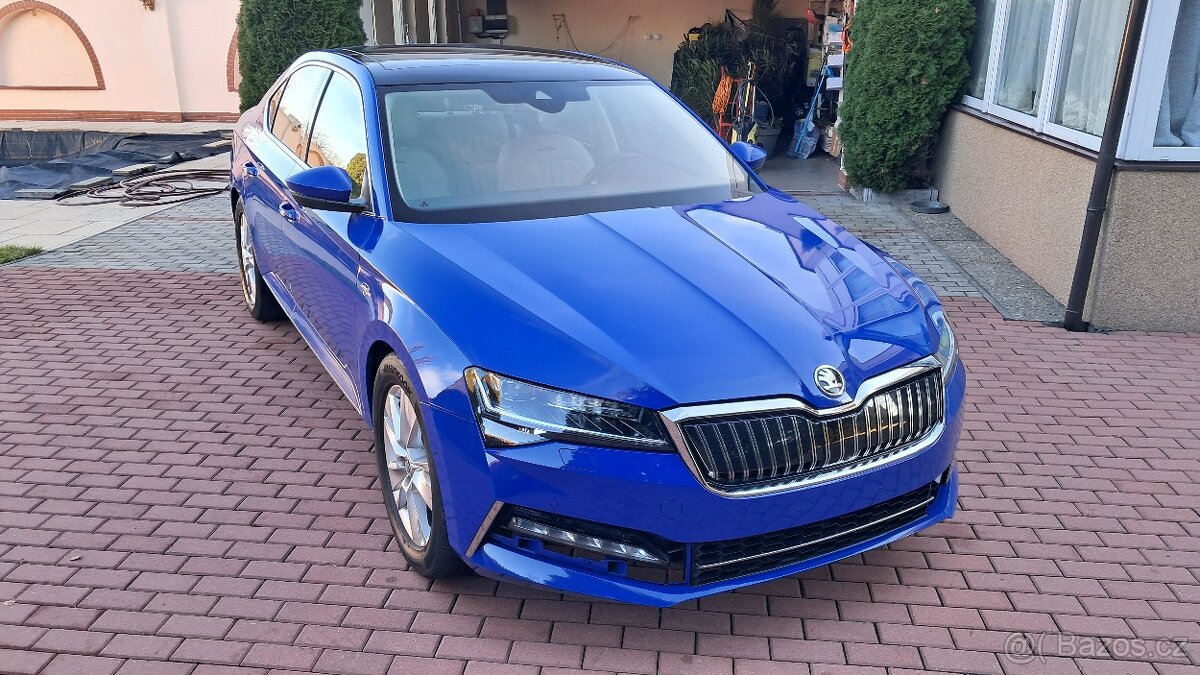 SUPERB 1,4TSI 160kW iV L&K DSG - 7