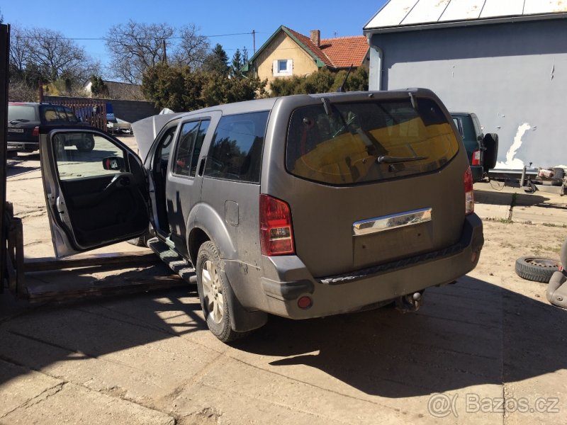 Nissan Pathfinder 2.5 Dci - 7
