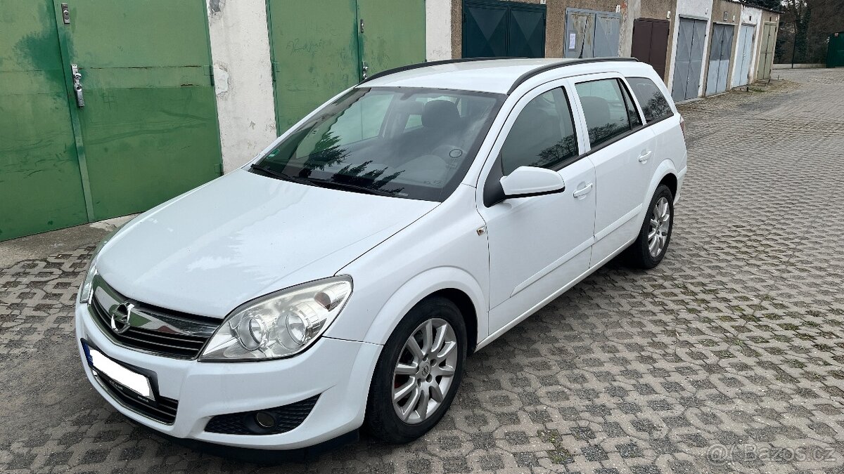 Opel Astra H Caravan - 7