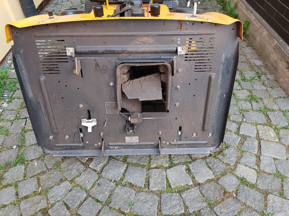 Zahradní traktor Cub Cadet CC 1019 HN - 7