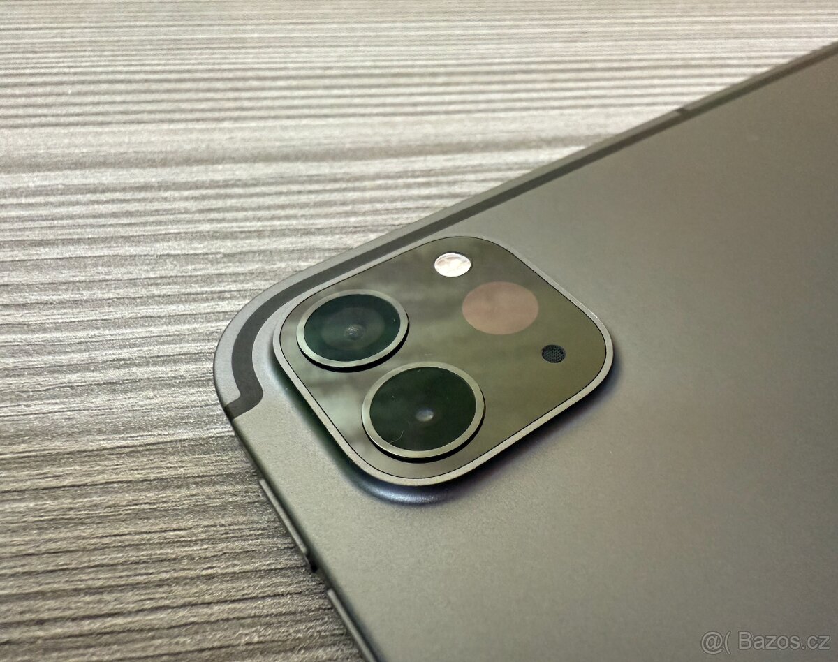 Apple iPad Pro 12.9" 2021 M1 128GB Cellular šedý - 7