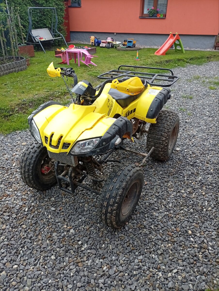 Čtyřkolka Shineray xy 200 st na díly nebo opravu - 7