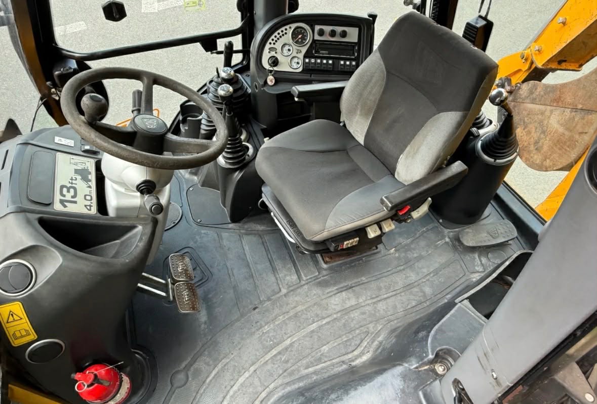 JCB 3CX Contractor – velmi dobrý stav - 7