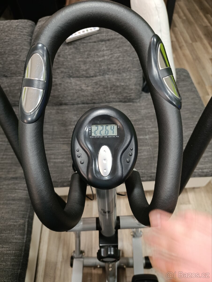 Eliptický trenažér KELER KMO - 701 - 7