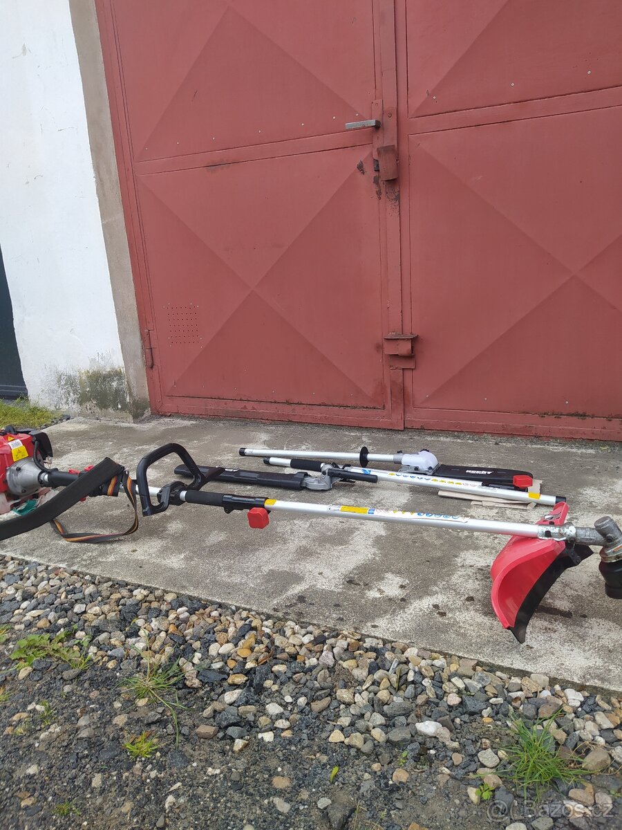 Prodám křovinořez HECHT - 7