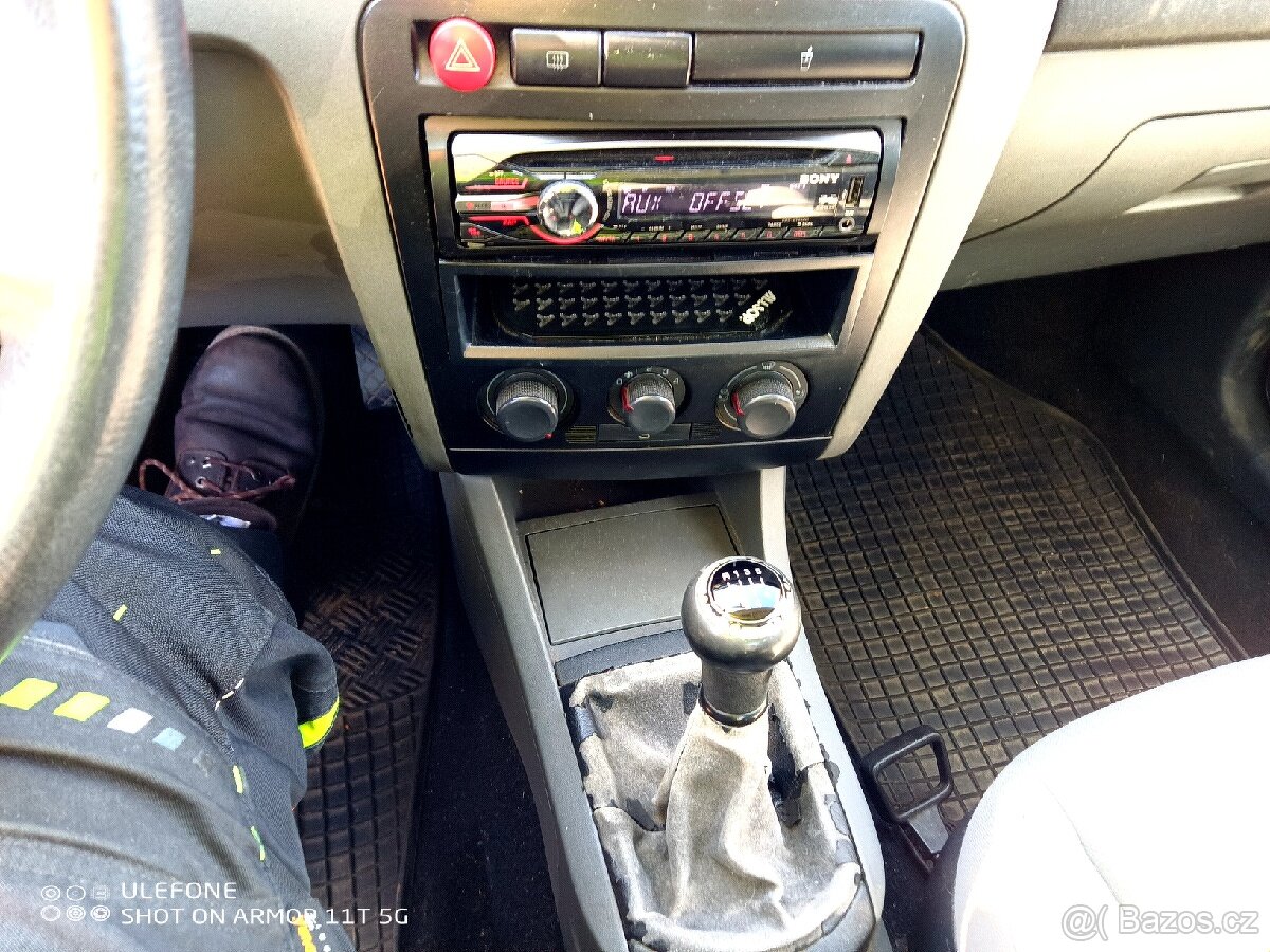 Seat Ibiza 1.2i 47kw r.v.2003 - 7