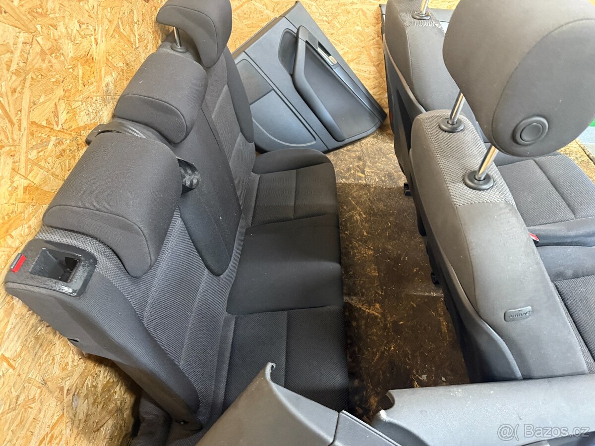 KOMPLETNÍ LÁTKOVÝ INTERIÉR AUDI A3 8P SPORTBACK - 7