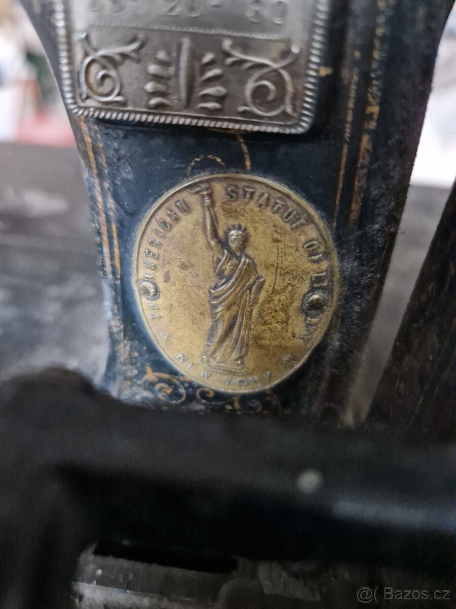 Retro šicí stroj - 7