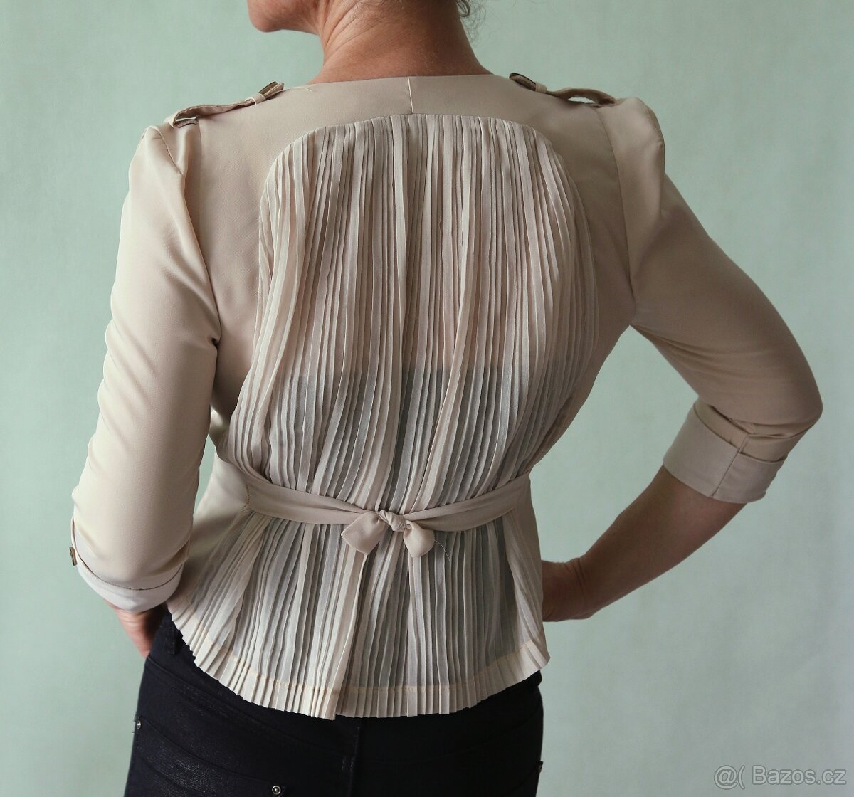 Zajímavá halenka s plisovanými zády vel.XS-34 - 7