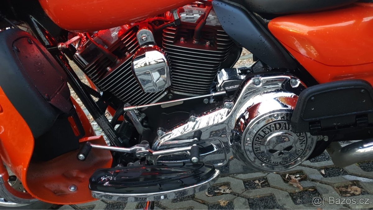 Harley Davidson flhtk Electra Glide Ultra Limited - 7